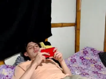 Chaturbate Free Live Porn of miahells