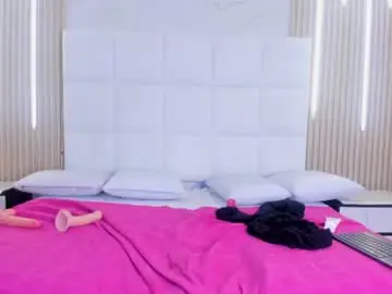 Chaturbate Watch Live Sex Cams of miia_thompsoon_