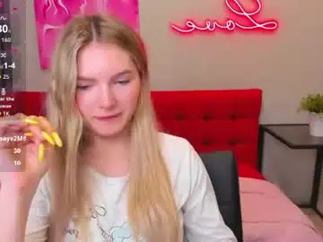 Chaturbate Adult Video Chat of evelineamore