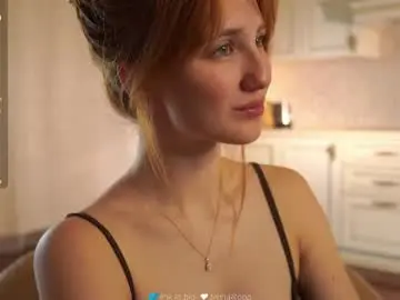 Chaturbate Free Porn Cam of lynnalltop