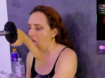 Chaturbate Watch Live Sex Cams of issys_milf