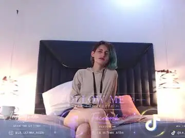 Chaturbate Live Sex Cam of alicestonet