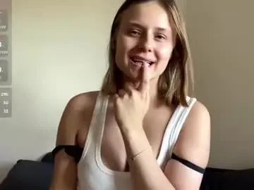 Chaturbate Free Porn Cam of shemikaneverson
