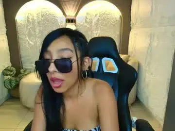 Chaturbate Sex Cam of adarasuri_v