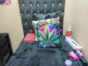 Chaturbate Best live sex cam show of toxicfantasy4u