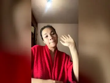 Chaturbate Free Live Porn of emiily_parkerr