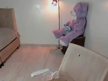 Chaturbate Live Sex Cam of artemis_020