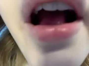 Chaturbate Watch Live Sex Cams of janitamunerlyn