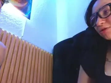 Chaturbate Live Porn of zoee_jhonnyy