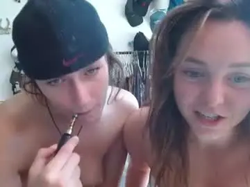Chaturbate Live Sex Cam of lilbongo123