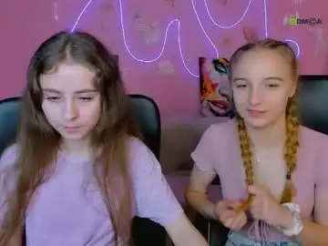 Chaturbate Live Sex of rebecca_smile_