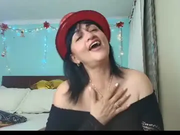 Chaturbate Live Sex Cam of isabeel_sofia01