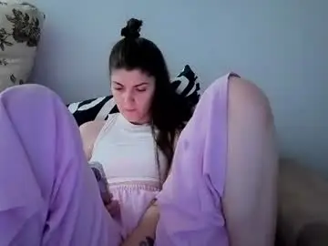 Chaturbate Live Sex Cam of _just_a_simple_girl
