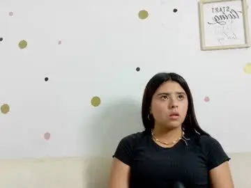 Chaturbate Live Sex of emilyblosom_y_miarose