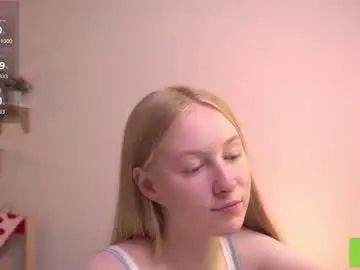 Chaturbate Nude Webcam of rinavvi