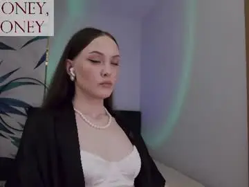 Chaturbate Free Live Porn of sirenaswhisper
