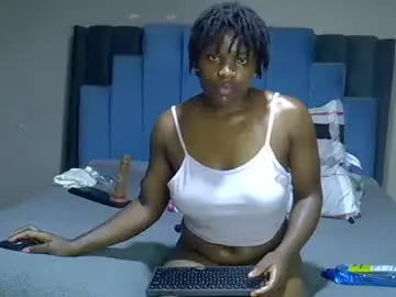 Chaturbate Free Porn Cam of melanin_moon