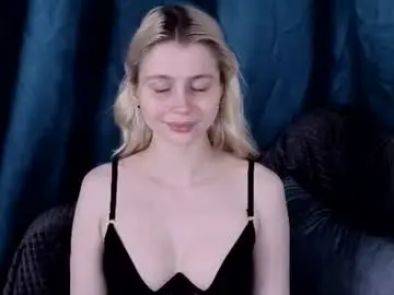 Chaturbate Sex Cam of hi_popsy