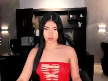Chaturbate Best live sex cam show of mialaurence_