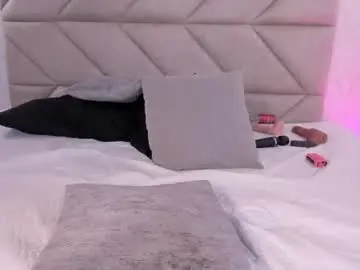 Chaturbate Live Sex Cam of lucienneferrer