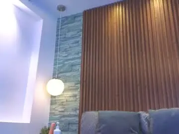 Chaturbate Best live sex cam show of mia_milf_x