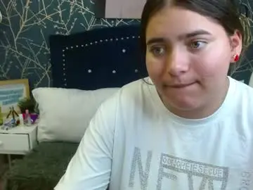 Chaturbate Free Live Porn of laurha_