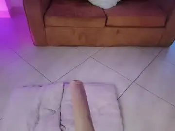 Chaturbate Live Sex Cam of mikaoneesama