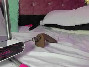 Chaturbate Sex Cam of aylamarttinez
