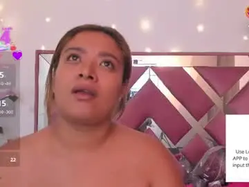 Chaturbate Best live sex cam show of bellalumi