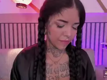 Chaturbate Live Sex Cam of niinaink