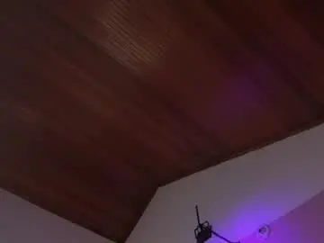Chaturbate Nude Webcam of elodie_walker