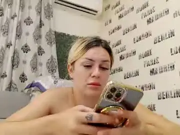 Chaturbate Live Sex Cam of sweetdaiana23