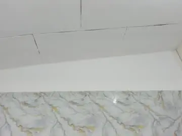 Chaturbate Live Porn of ladysquirtss