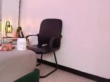 Chaturbate Sex Cam of anthonelaa__