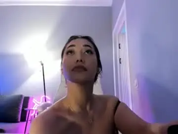 Chaturbate Watch Live Sex Cams of akura_01