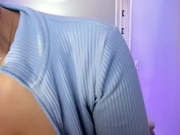 Chaturbate Watch Live Sex Cams of akura_01