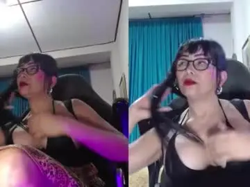 Chaturbate Best live sex cam show of kelly_squirting