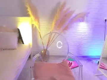 Chaturbate Live Sex Cam of crazy__wine