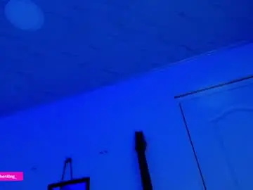 Chaturbate Watch Live Sex Cams of nicorobinn
