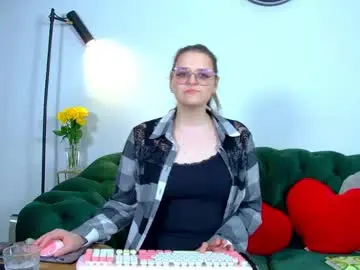 Chaturbate Live Sex Cam of alexaavery