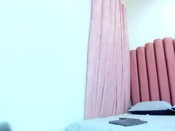Chaturbate Live Sex Cam of camilagrey_