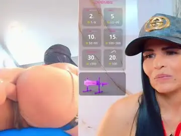 Chaturbate Live Sex Cam of isis_car0lina