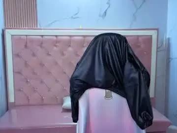 Chaturbate Live Sex Cam of skeler_lovd_b
