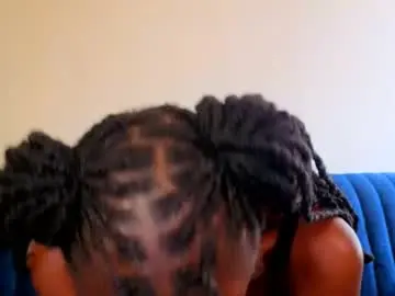 Chaturbate Free Live Porn of melanin_sassy96