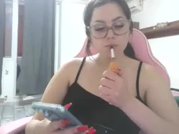Chaturbate Adult Webcams of prettyjulliette