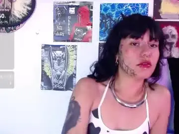 Chaturbate Live Sex Cam of melisavelvet