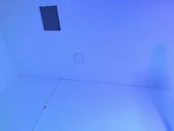 Chaturbate Live Sex Cam of alana_petite
