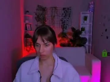 Chaturbate Live Sex Cam of elodie_crystal
