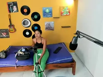 Chaturbate Nude Webcam of meisevil77