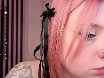 Chaturbate Watch Live Sex Cams of arielabradberry